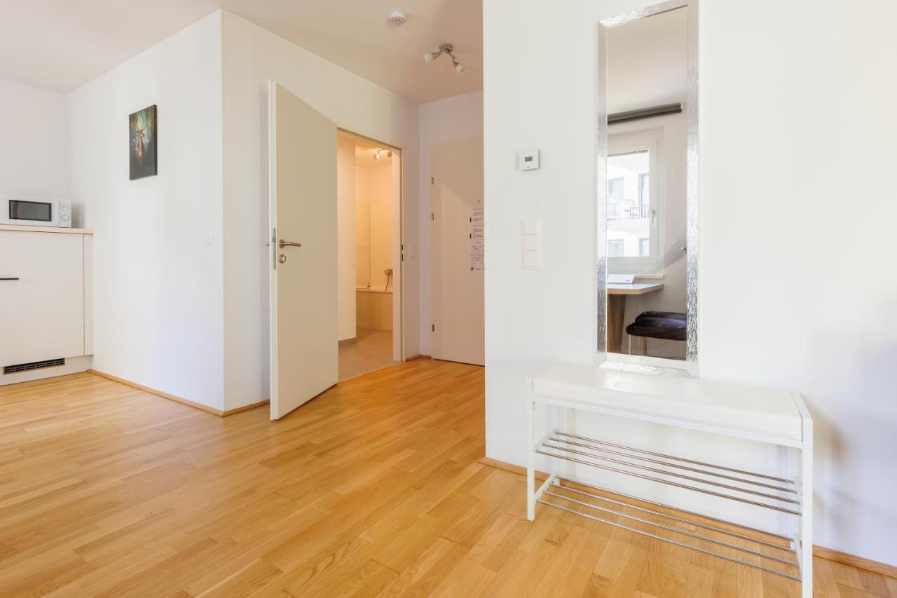 Home In Vienna By Oberlaa Therme - 15 Min To The City Center エクステリア 写真